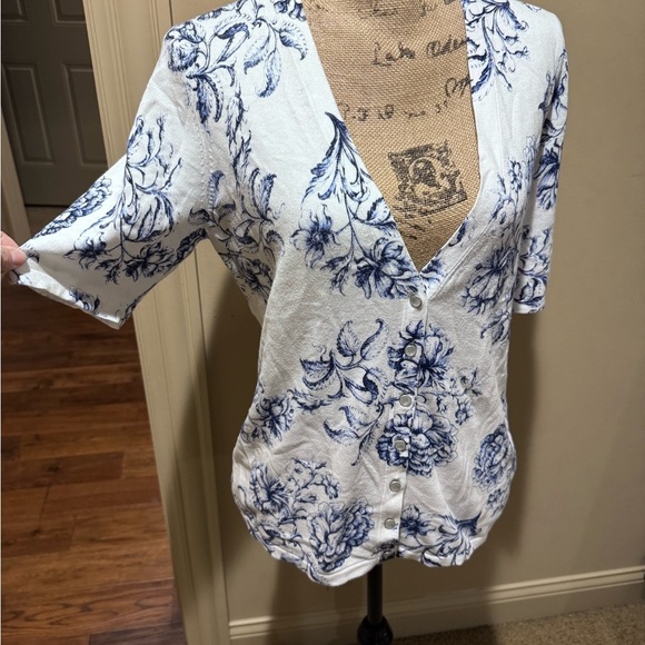 Talbots Cream short Sleeve Button Down sweater - Picture 4 of 12